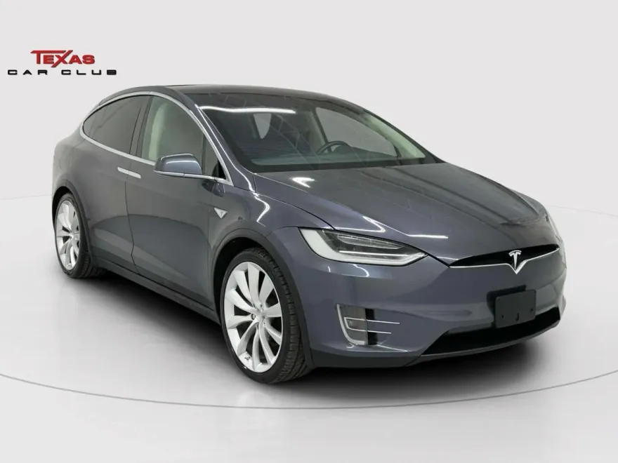 2016 Tesla Model X 90D photo 1