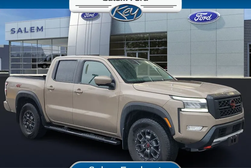 2023 Nissan Frontier Crew Cab PRO-4X photo 1