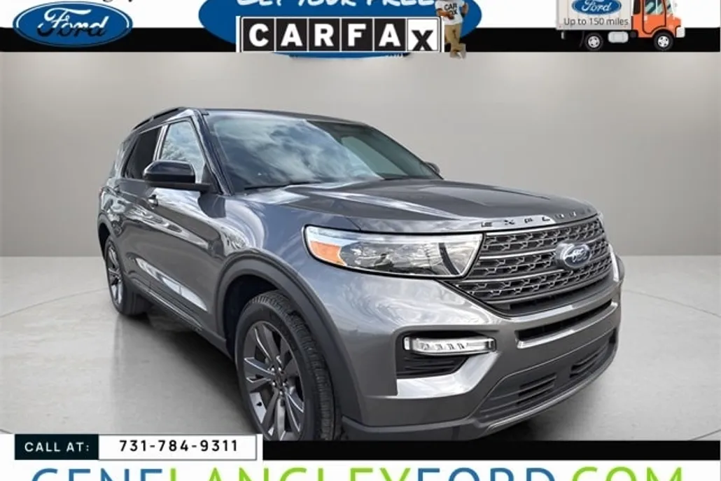 2022 Ford Explorer XLT photo 1