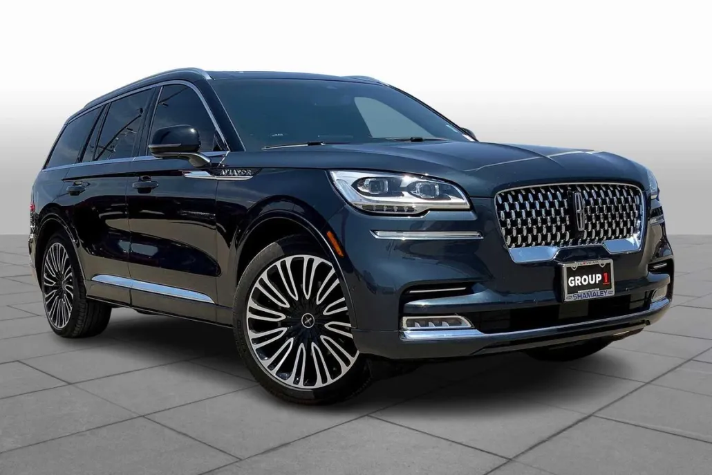 2023 Lincoln Aviator Black Label photo 1