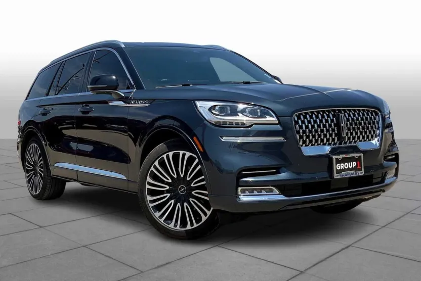 2023 Lincoln Aviator Black Label photo 1