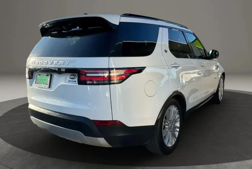 2019 Land Rover Discovery HSE Luxury photo 1