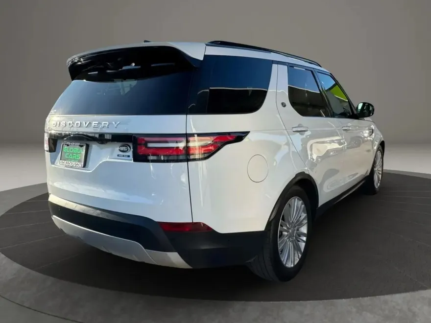 2019 Land Rover Discovery HSE Luxury photo 1