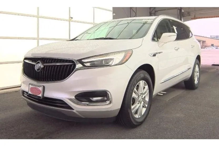 2018 Buick Enclave Essence photo 1