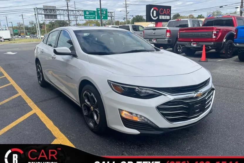 2022 Chevrolet Malibu 1LT photo 1