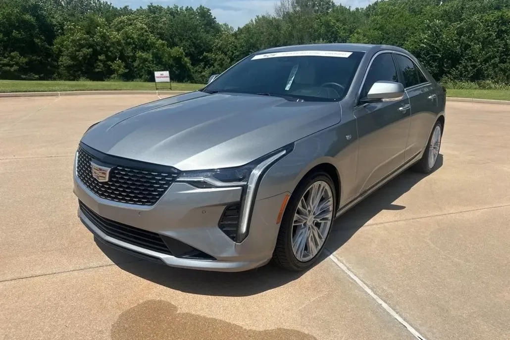 2024 Cadillac CT4 Premium Luxury photo 1