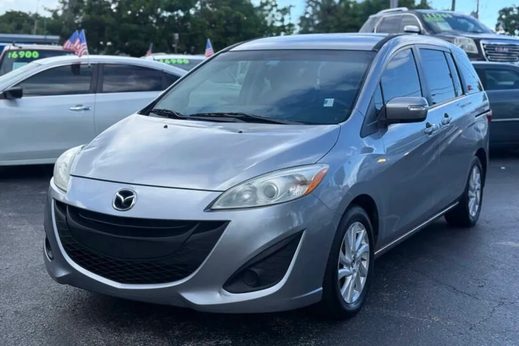 2014 Mazda Mazda5 Sport photo 1