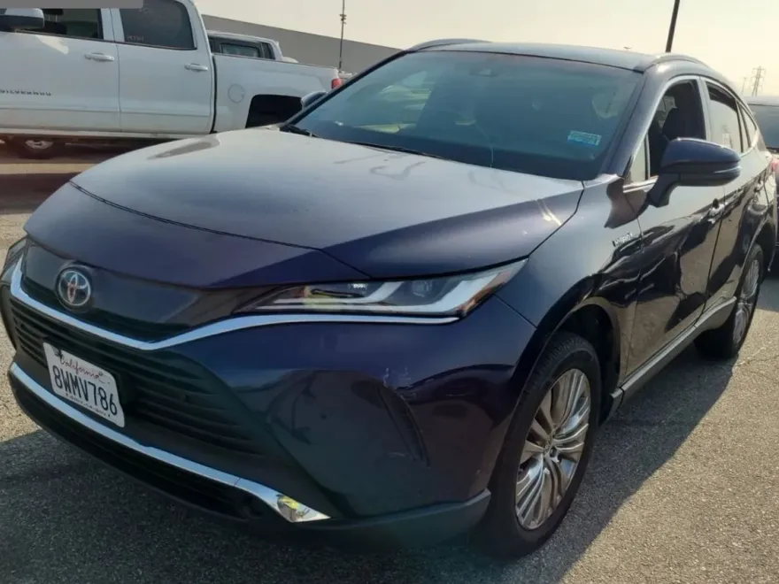 2021 Toyota Venza XLE photo 1