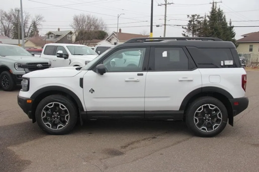 2025 Ford Bronco Sport Outer Banks photo 1