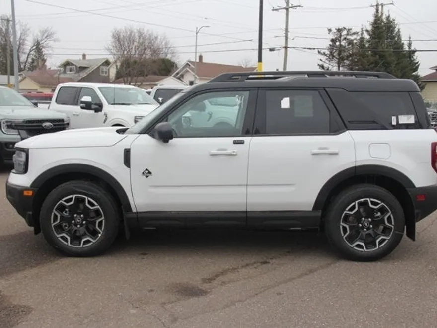 2025 Ford Bronco Sport Outer Banks photo 1