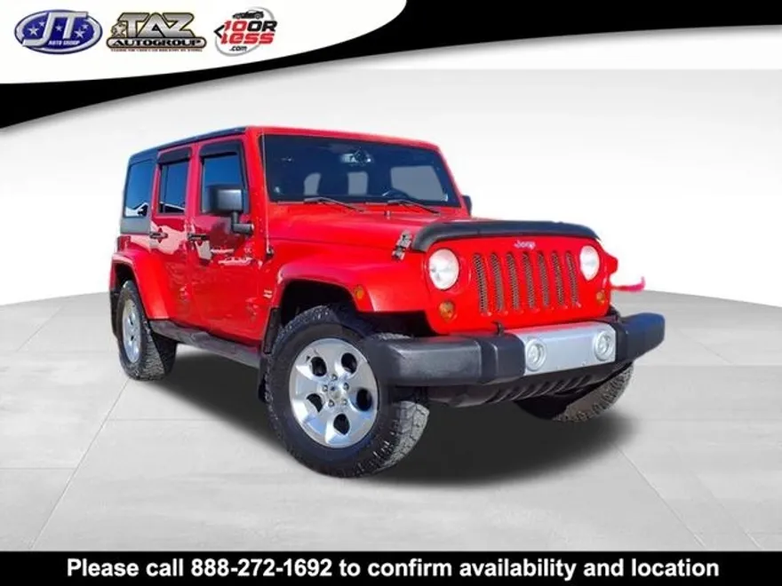 2013 Jeep Wrangler Unlimited Sahara photo 1