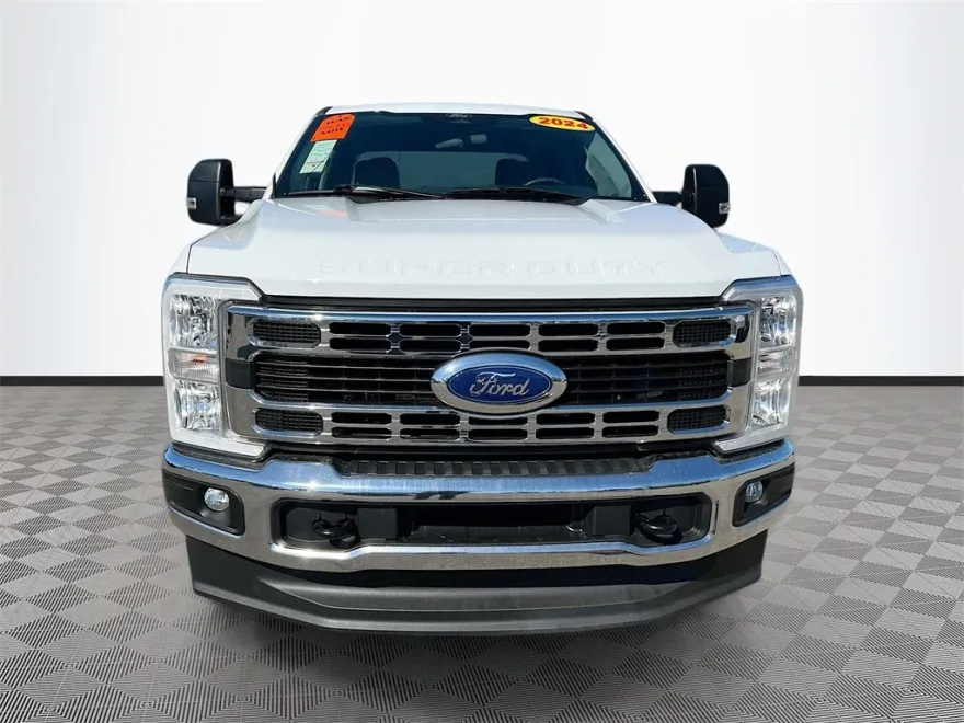 2024 Ford F-250 photo 1