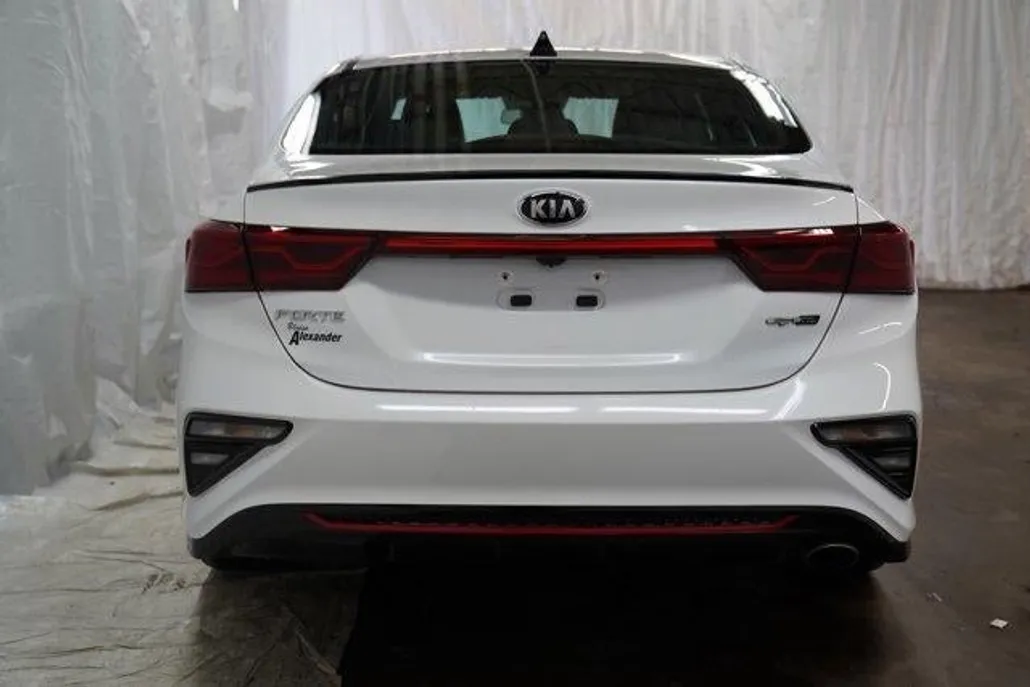 2021 Kia Forte GT-Line photo 1