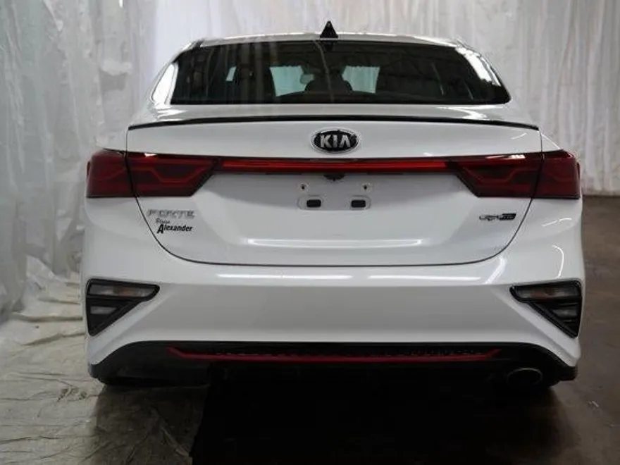 2021 Kia Forte GT-Line photo 1