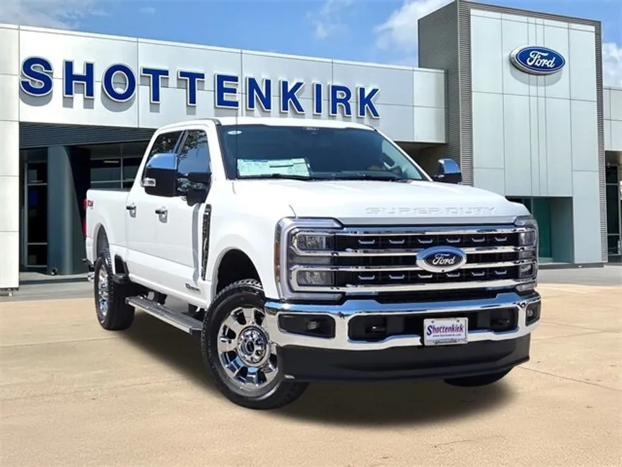 2025 Ford F-250 Lariat photo 1