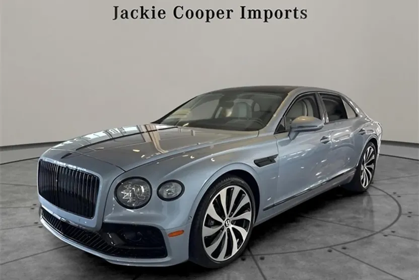 2021 Bentley Flying Spur V8 photo 1