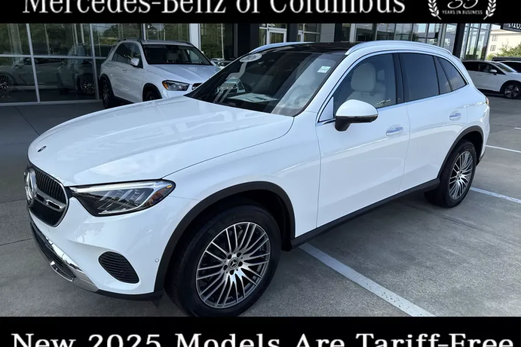 2026 Mercedes Benz GLC 300 photo 1