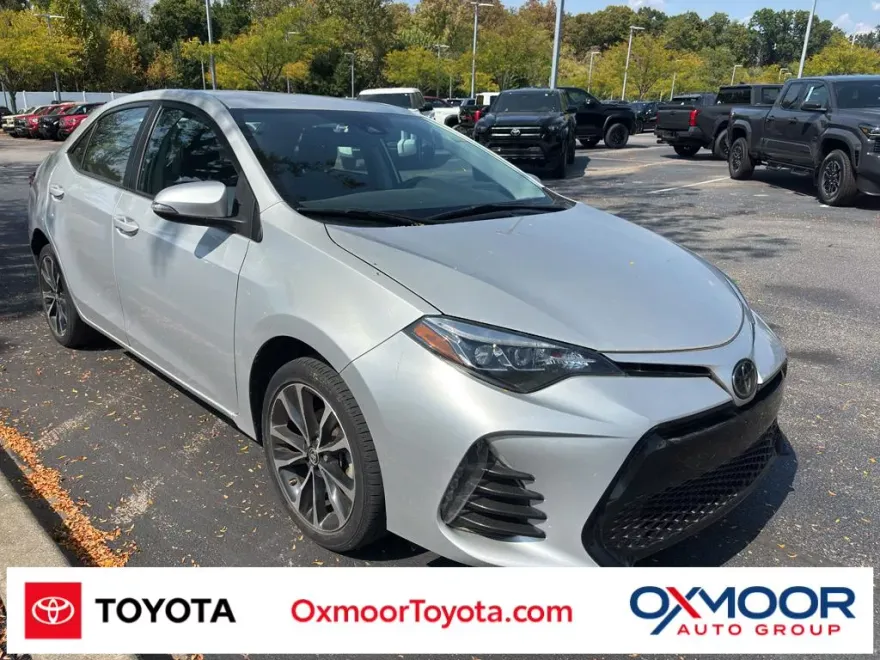 2019 Toyota Corolla SE photo 1