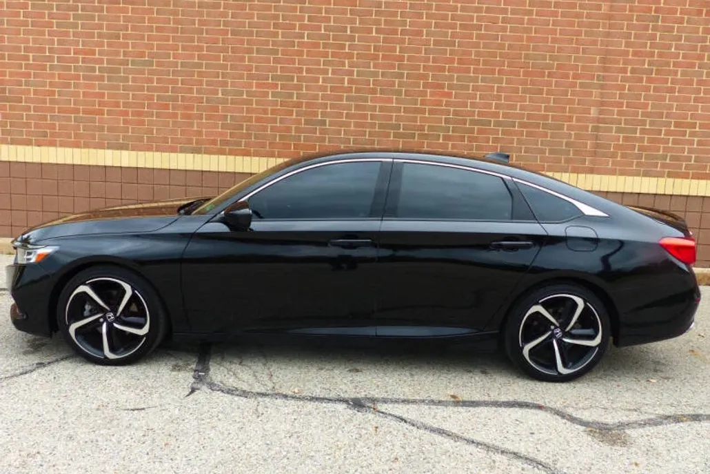 2022 Honda Accord Sport photo 1