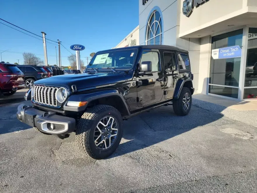 2025 Jeep Wrangler Sahara photo 1