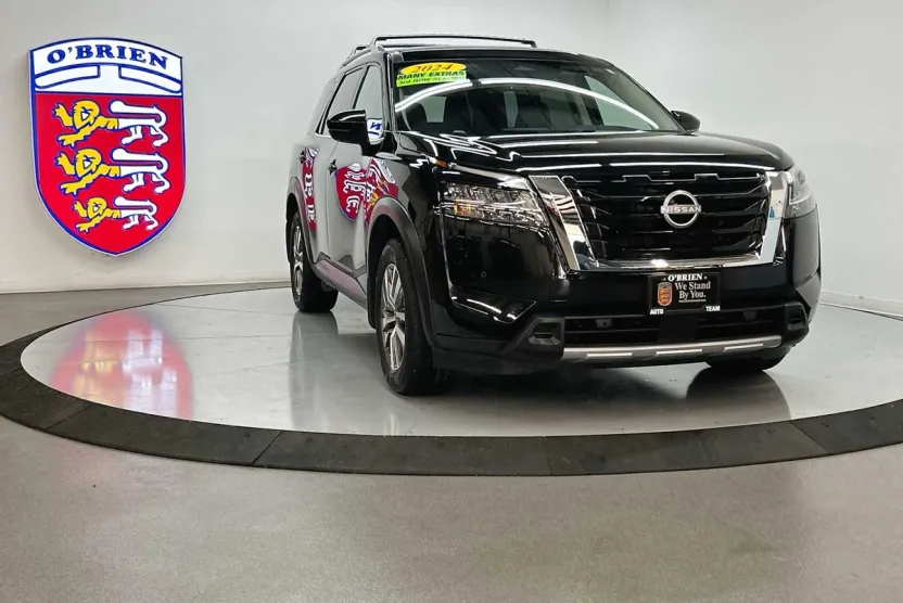 2024 Nissan Pathfinder SL photo 1
