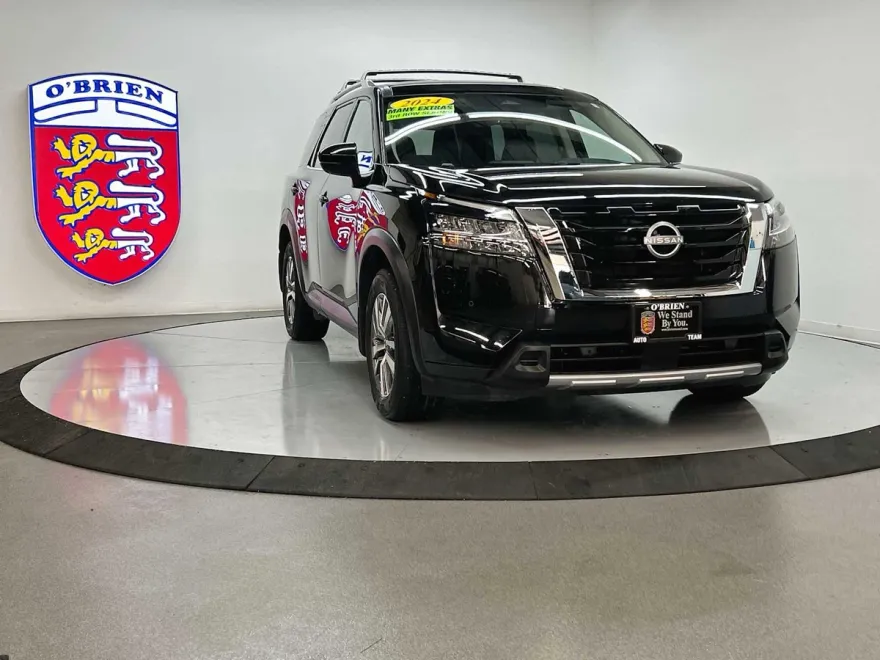 2024 Nissan Pathfinder SL photo 1