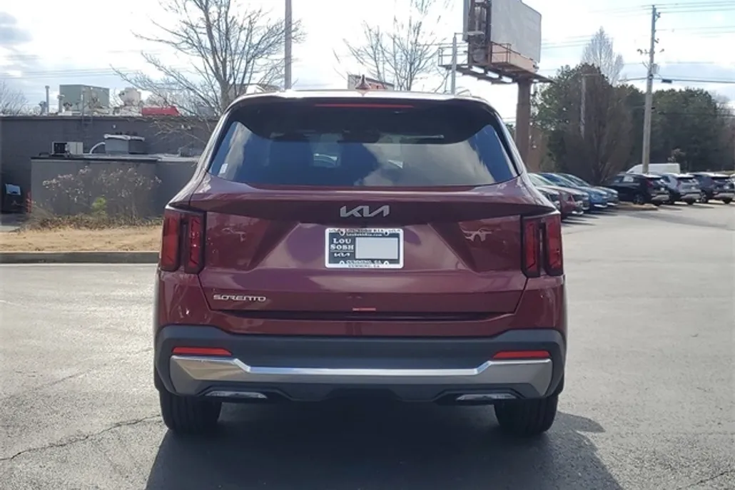 2025 Kia Sorento S photo 1