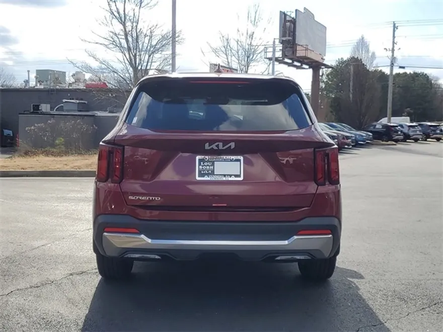 2025 Kia Sorento S photo 1
