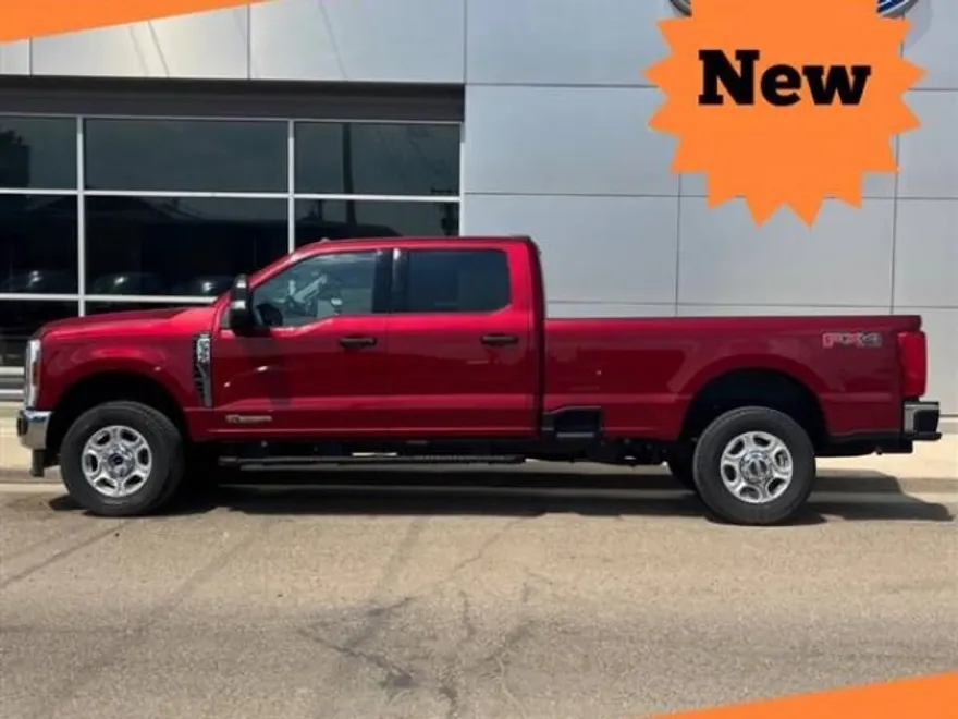 2025 Ford F-350 XLT photo 1