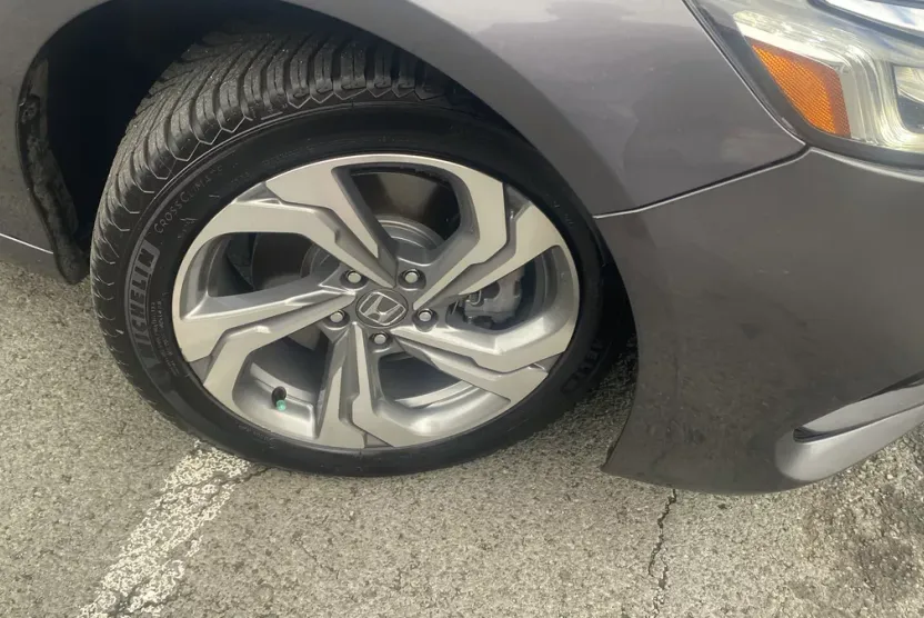 2020 Honda Accord EX-L 2.0T photo 1