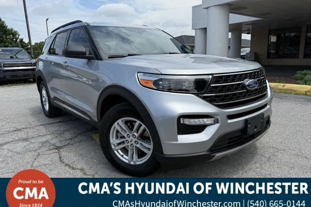 2020 Ford Explorer XLT photo 1