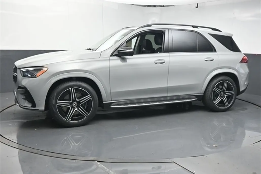 2025 Mercedes Benz GLE 350 4MATIC photo 1