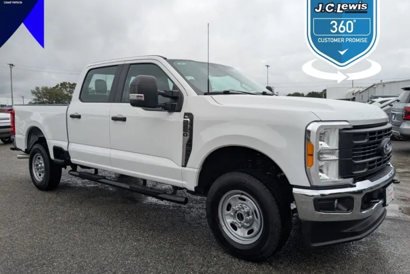 2023 Ford F-250 XL photo 1