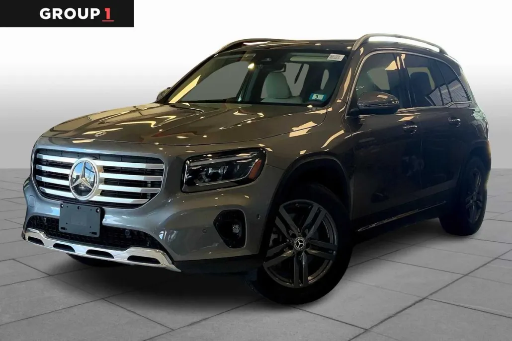 2025 Mercedes Benz GLB 250 4MATIC photo 1