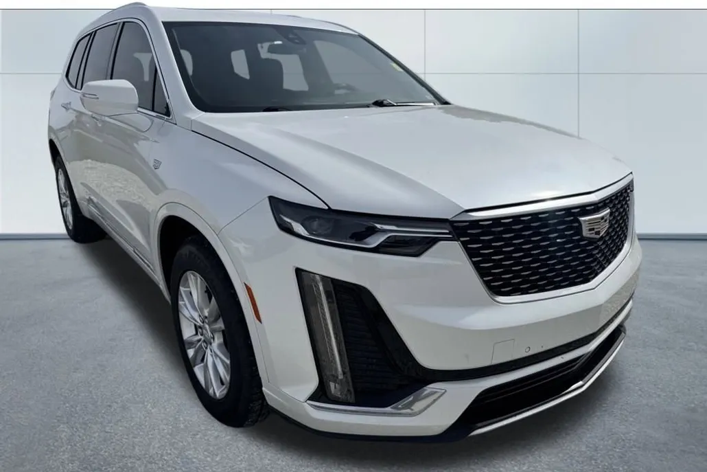 2023 Cadillac XT6 Luxury photo 1