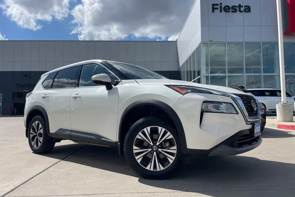 2021 Nissan Rogue SV photo 1
