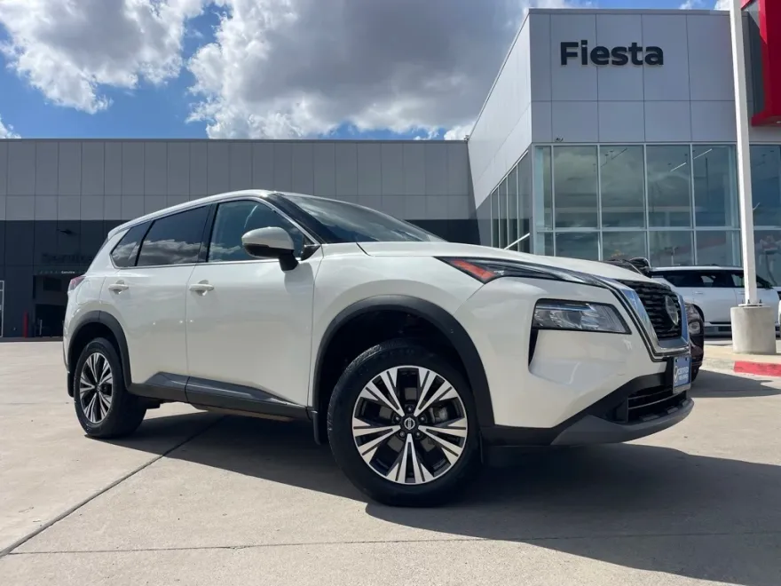 2021 Nissan Rogue SV photo 1