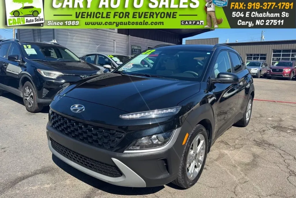 2022 Hyundai Kona SEL photo 1