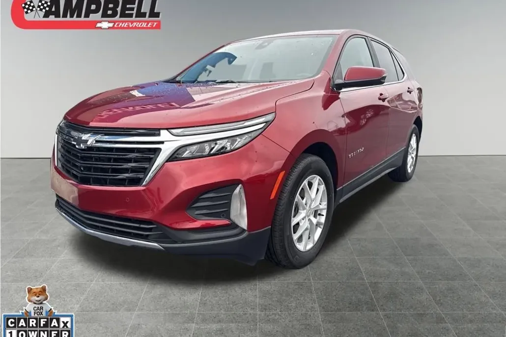 2023 Chevrolet Equinox LT photo 1