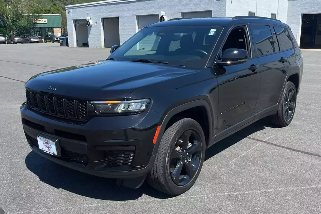 2021 Jeep Grand Cherokee Altitude photo 1