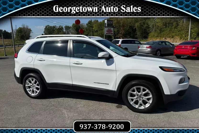 2016 Jeep Cherokee Latitude photo 1