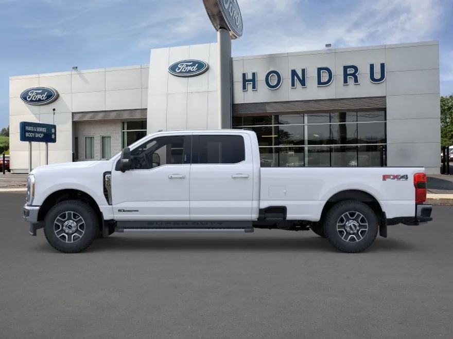 2026 Ford F-350 Lariat photo 1