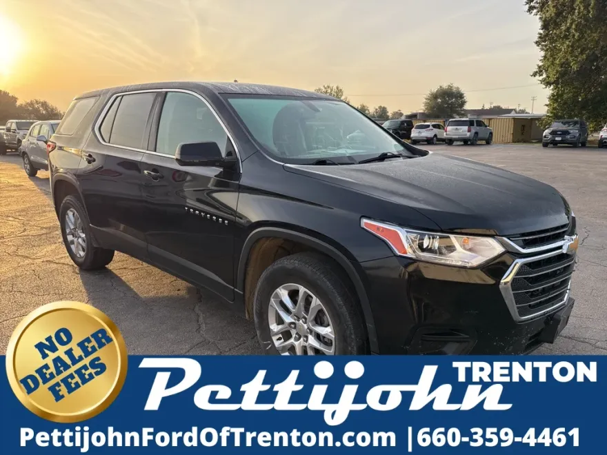 2018 Chevrolet Traverse LS photo 1