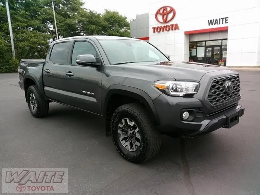 2022 Toyota Tacoma SR5 photo 1