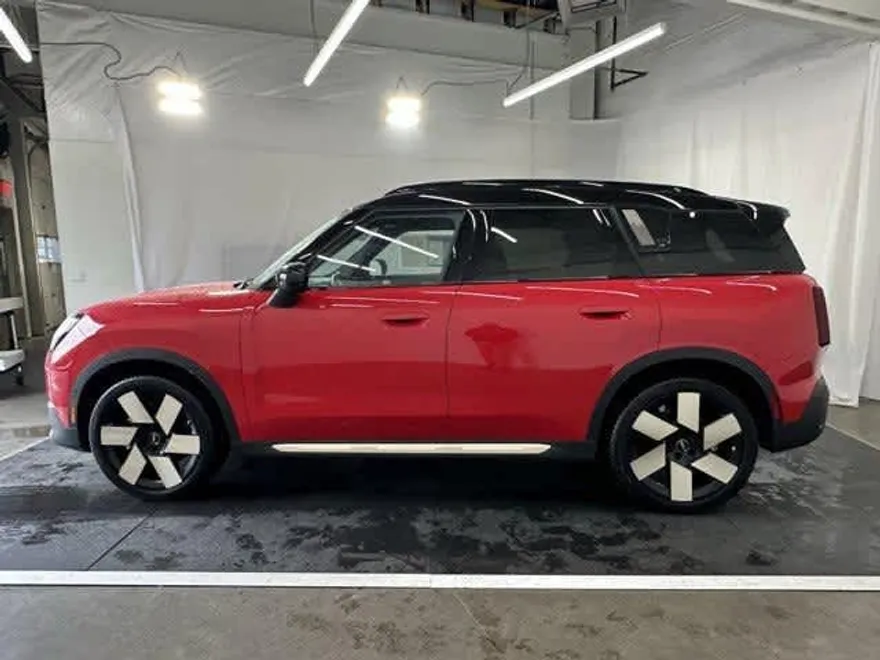 2025 Mini Countryman S photo 1