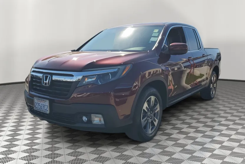 2017 Honda Ridgeline RTL photo 1
