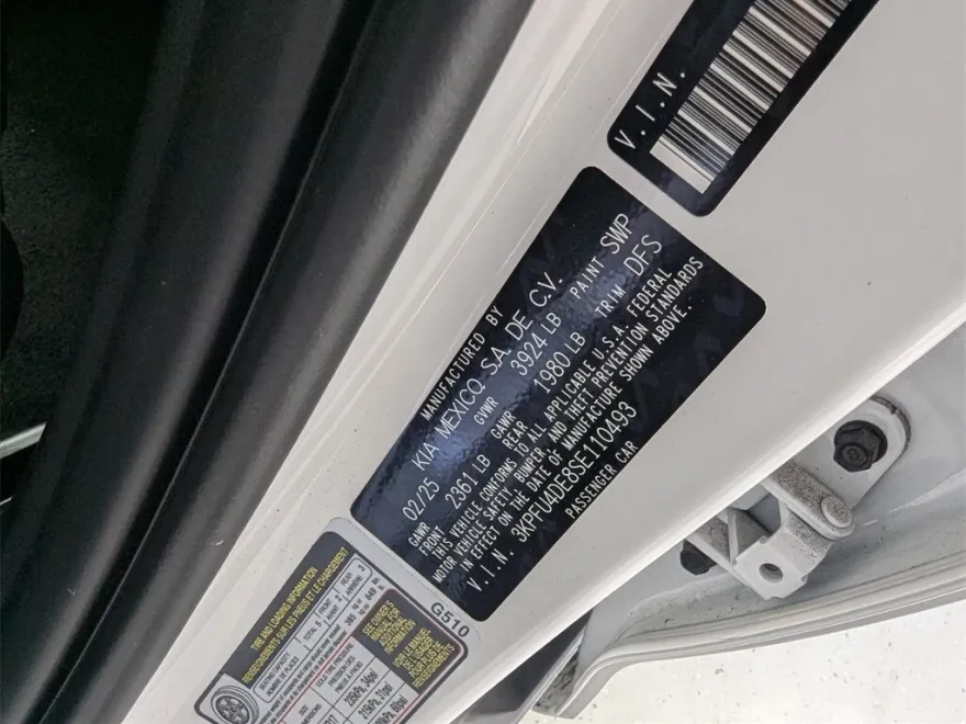 2025 Kia K4 EX photo 1
