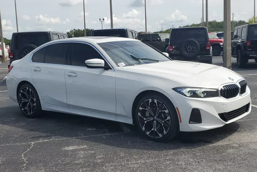 2025 Bmw 330i photo 1