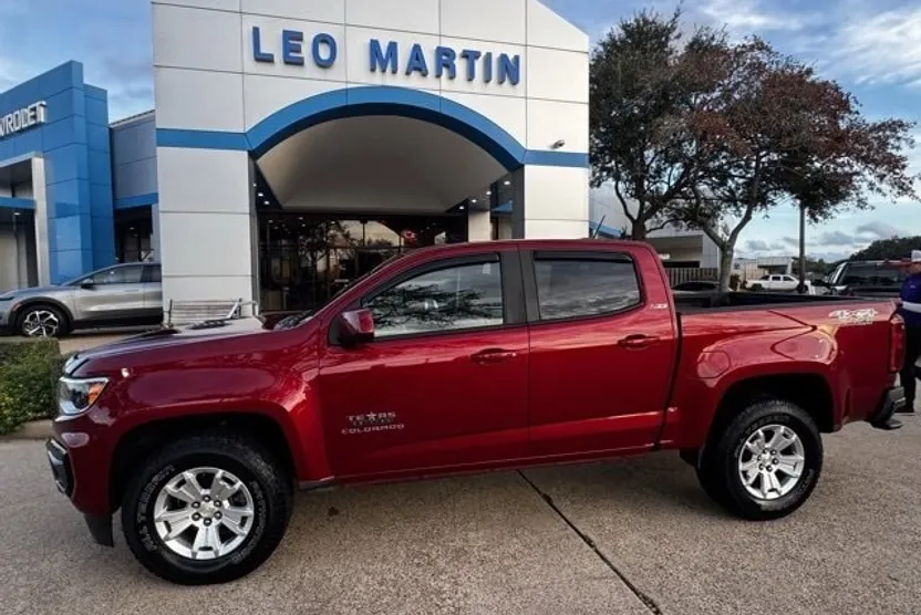 2021 Chevrolet Colorado LT photo 1