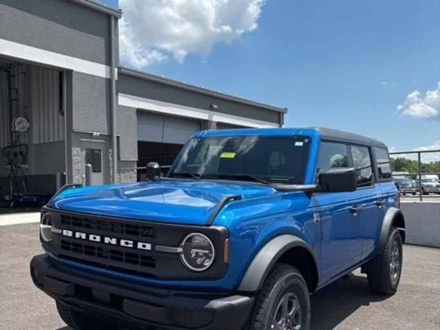 2025 Ford Bronco Big Bend photo 1